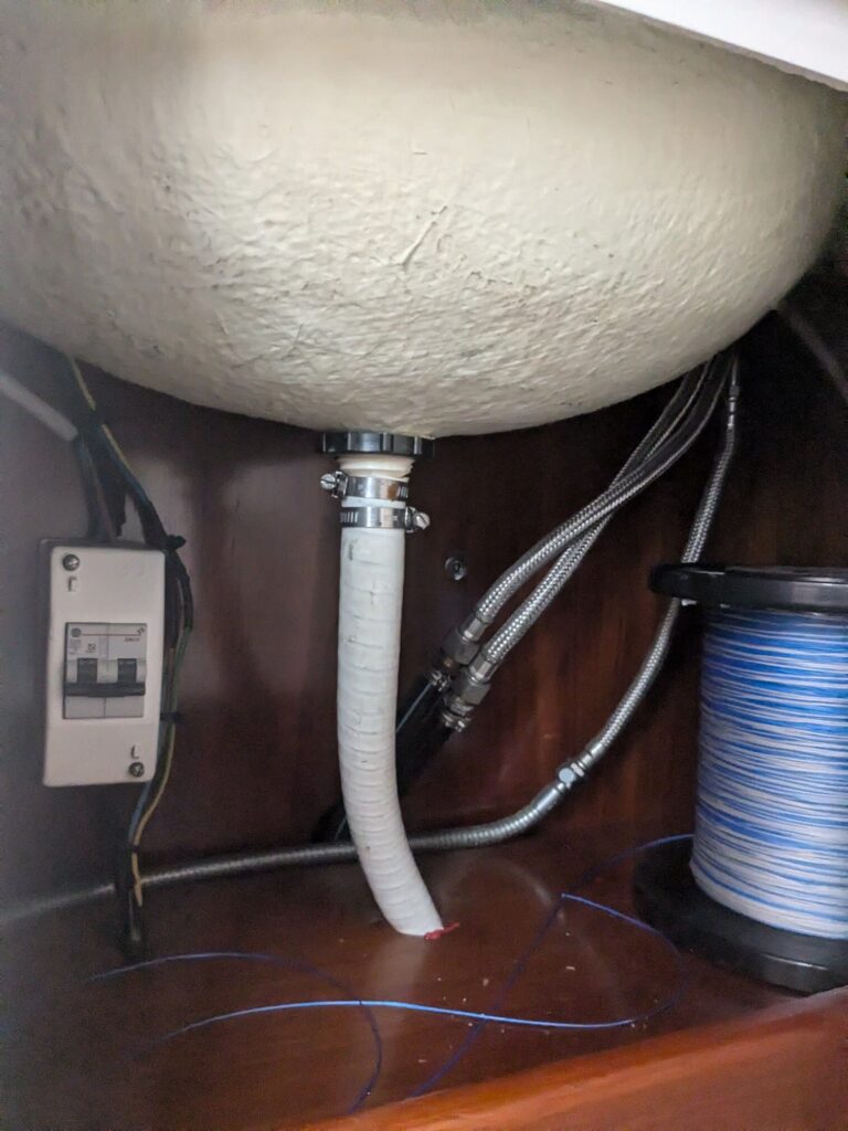 sink in yacht sink in yacht